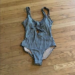 NWOT OLD NAVY SWIMSUIT